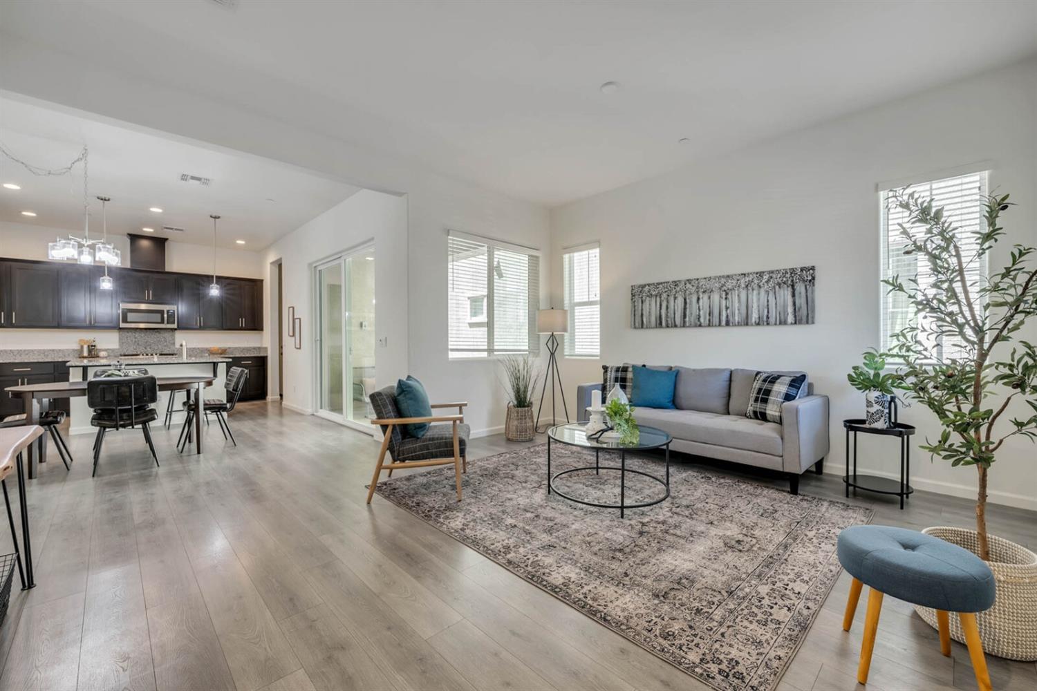 3736 Gulf Of Haifa Avenue