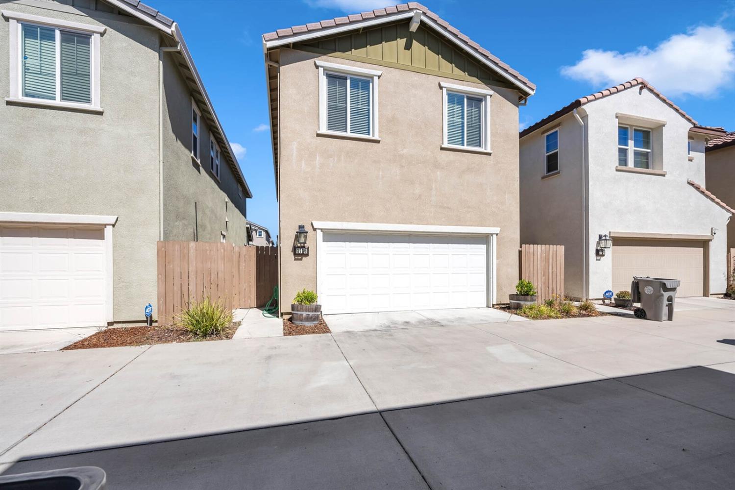 3736 Gulf Of Haifa Avenue