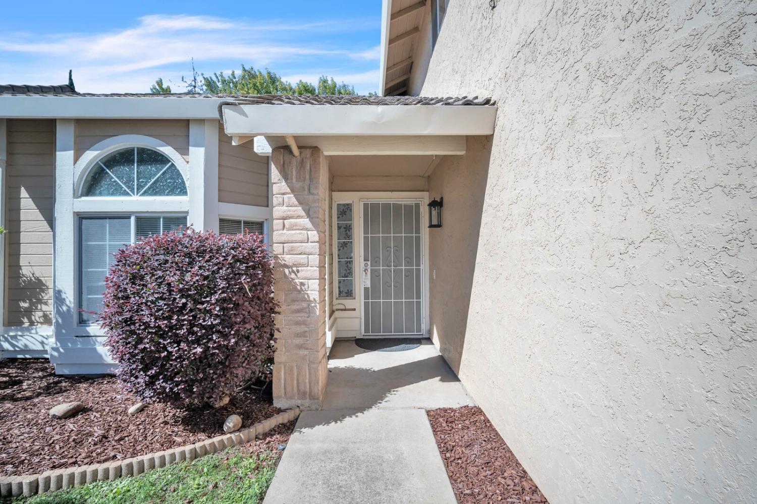 5721 River Run Circle