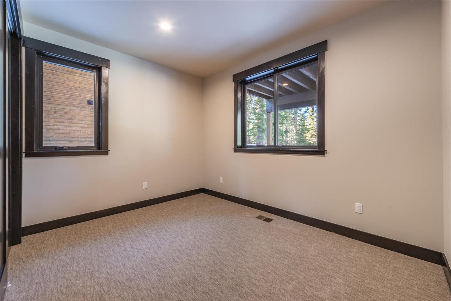 13295 Cristallina Way