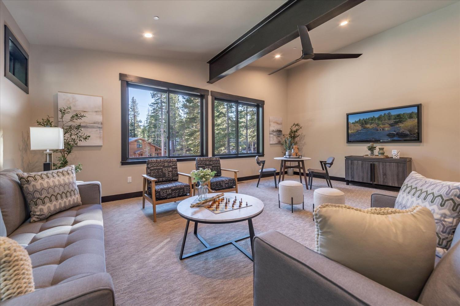 13295 Cristallina Way