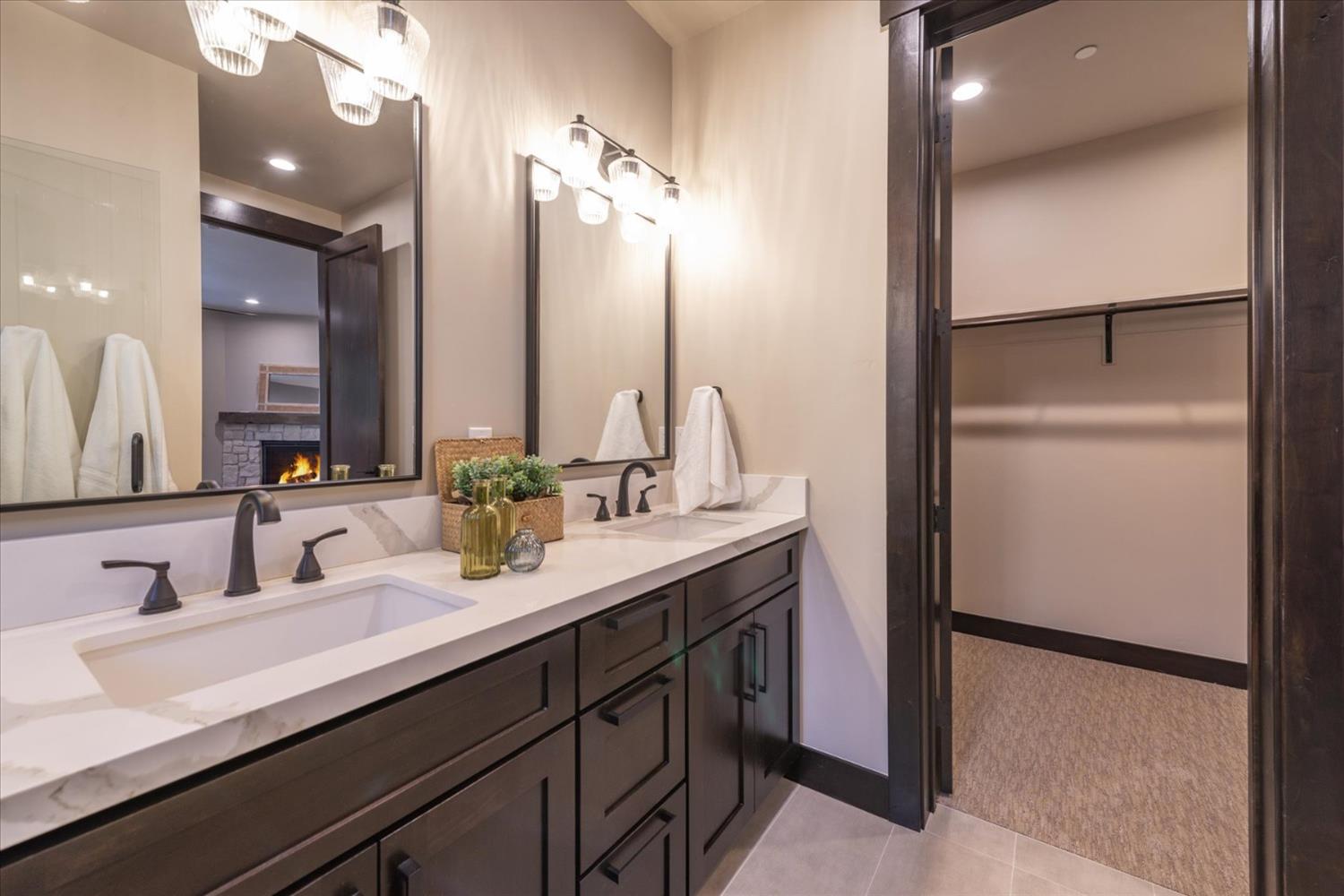 13295 Cristallina Way