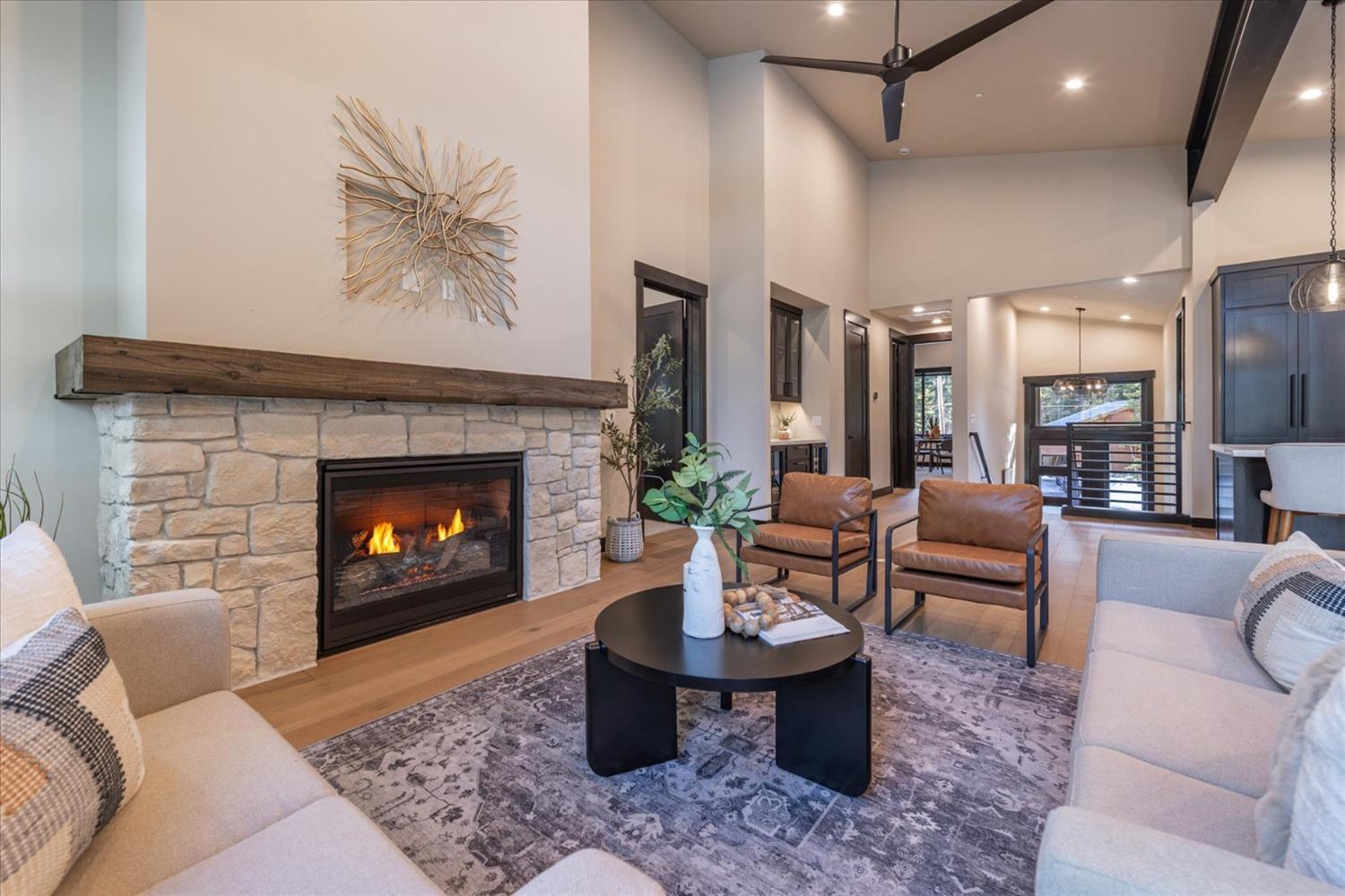 13295 Cristallina Way