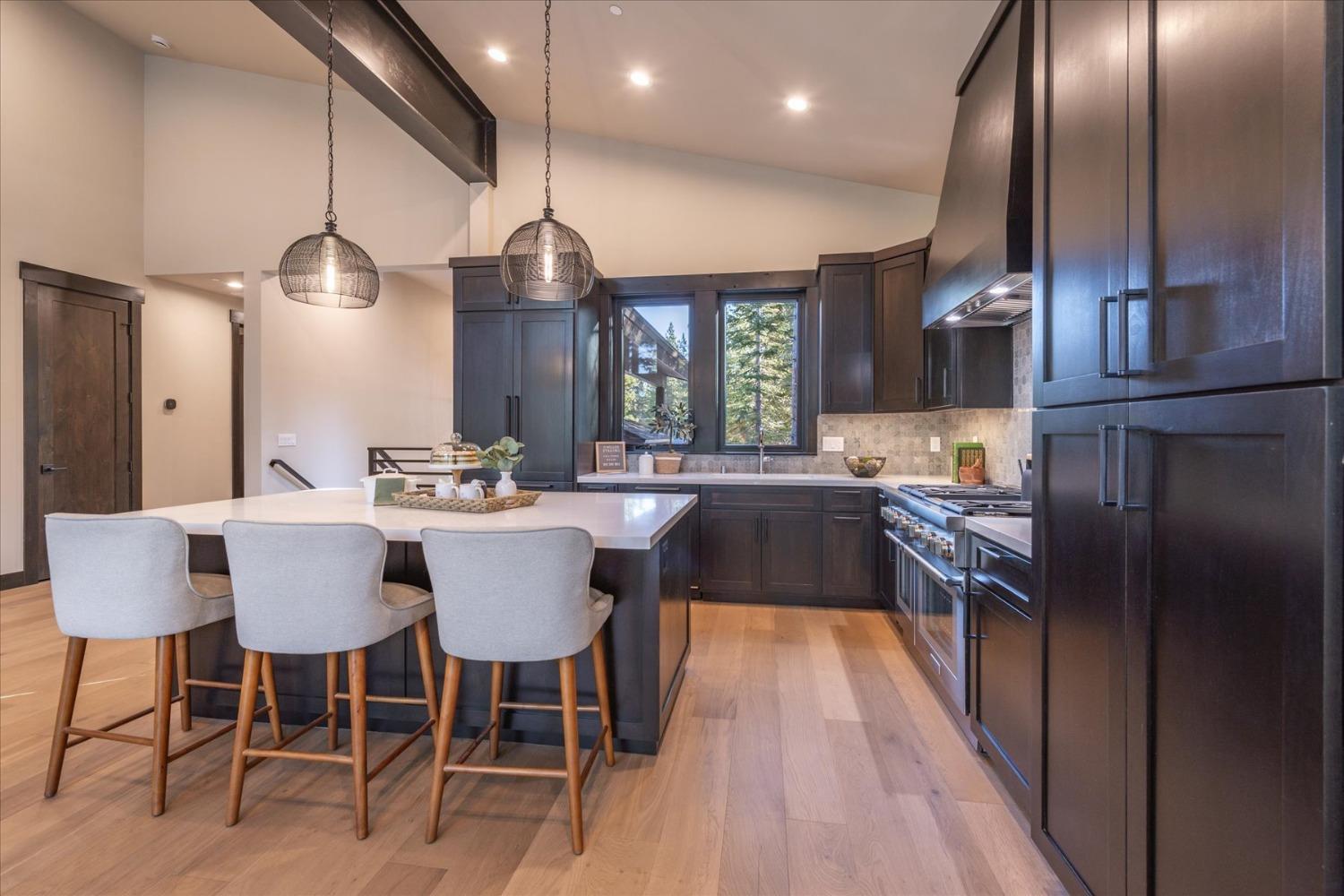 13295 Cristallina Way