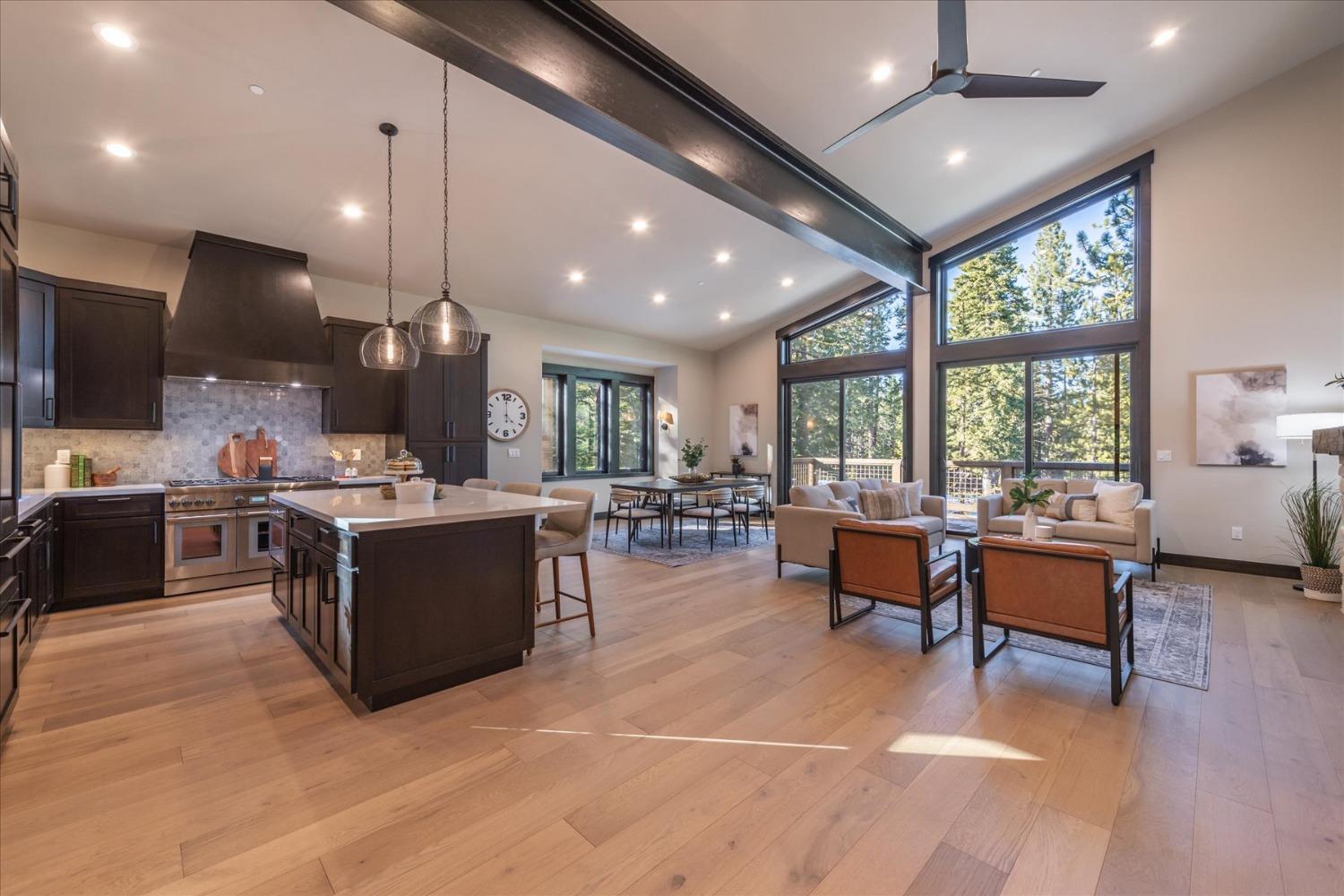 13295 Cristallina Way