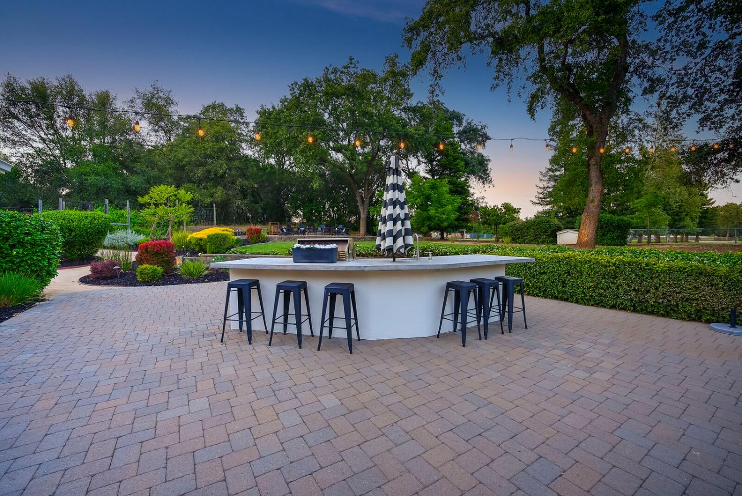 4449 Blackberry Lane