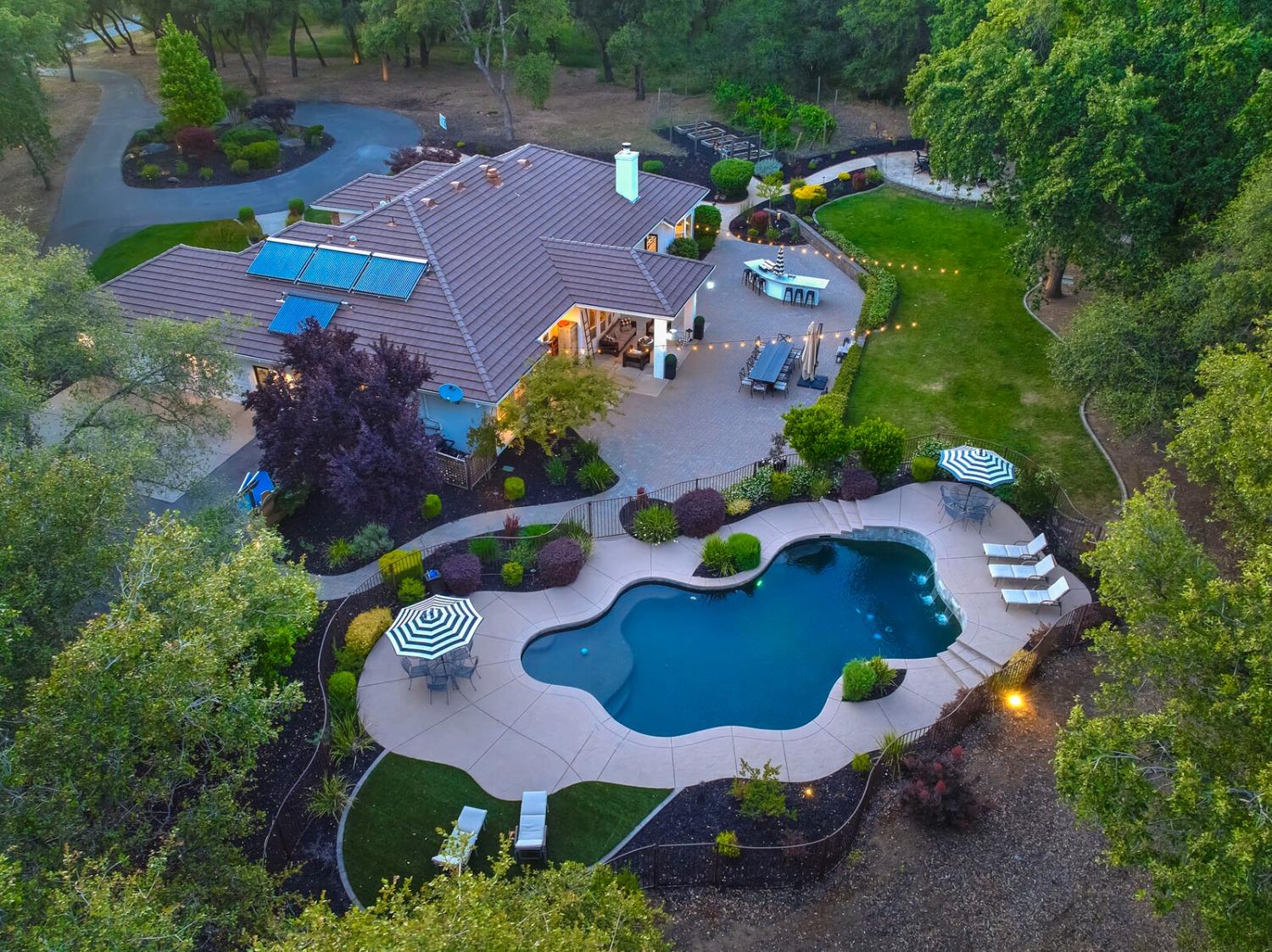 4449 Blackberry Lane