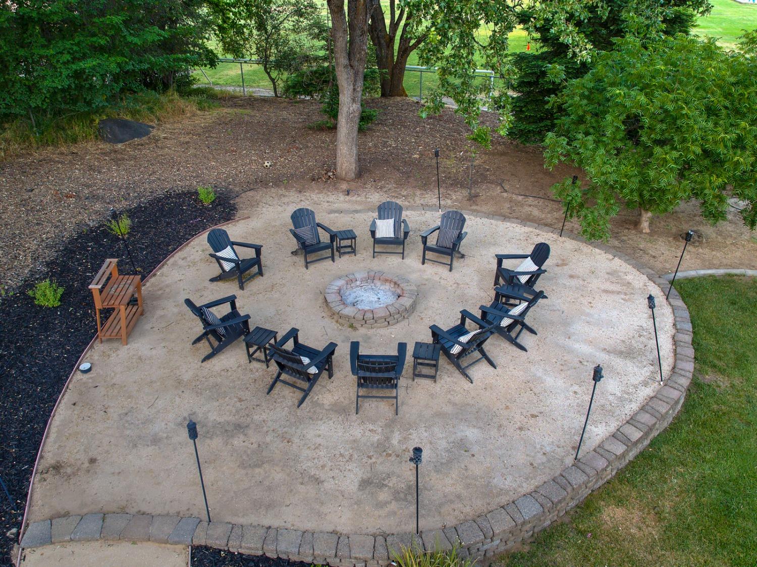 4449 Blackberry Lane