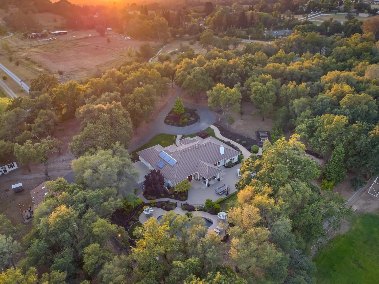 4449 Blackberry Lane