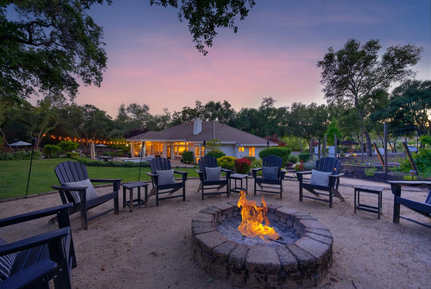 4449 Blackberry Lane