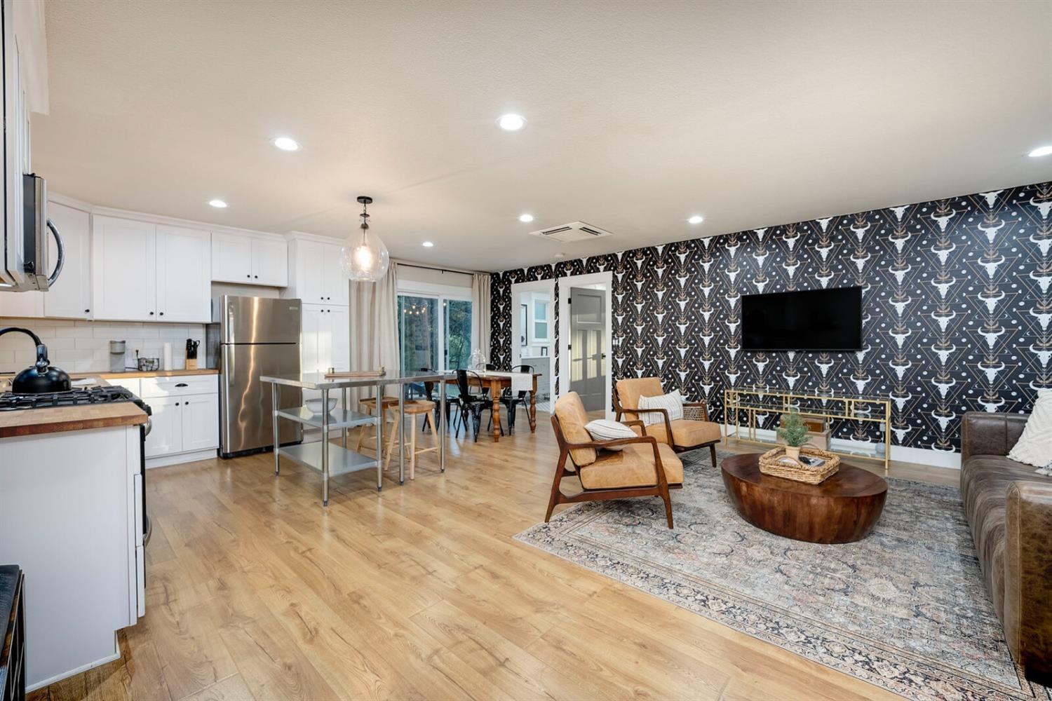 4449 Blackberry Lane