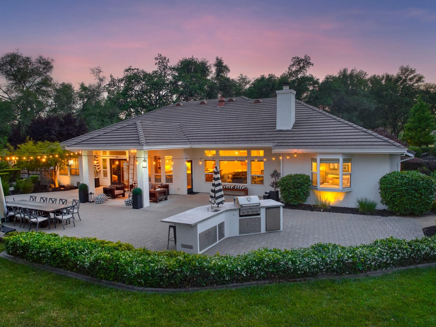 4449 Blackberry Lane