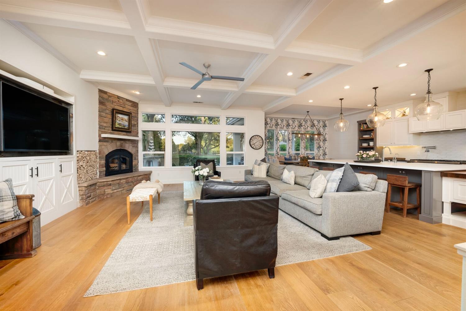 4449 Blackberry Lane