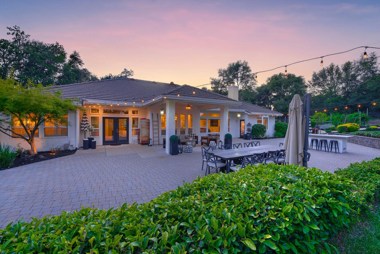 4449 Blackberry Lane