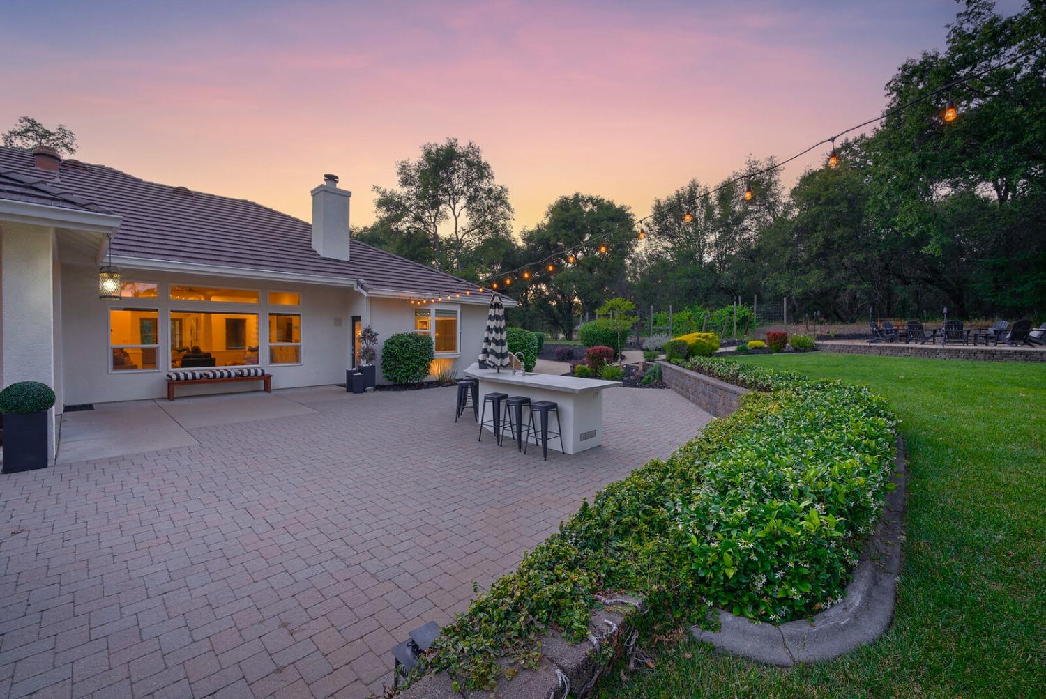 4449 Blackberry Lane