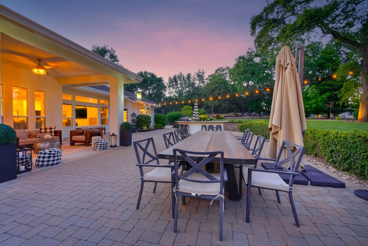 4449 Blackberry Lane