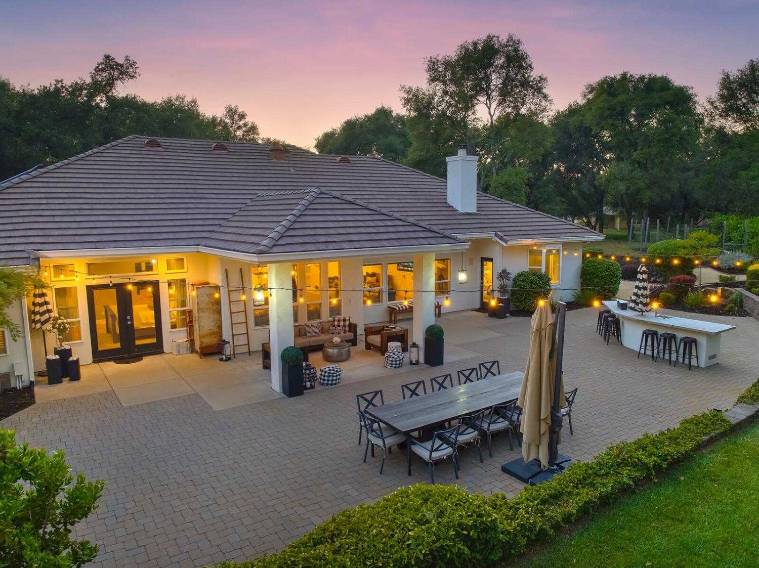 4449 Blackberry Lane