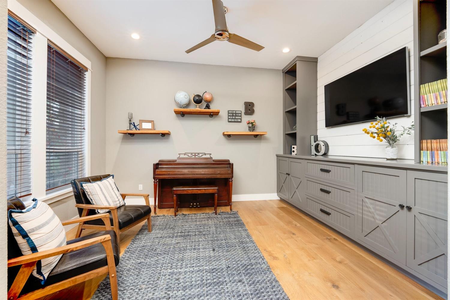 4449 Blackberry Lane