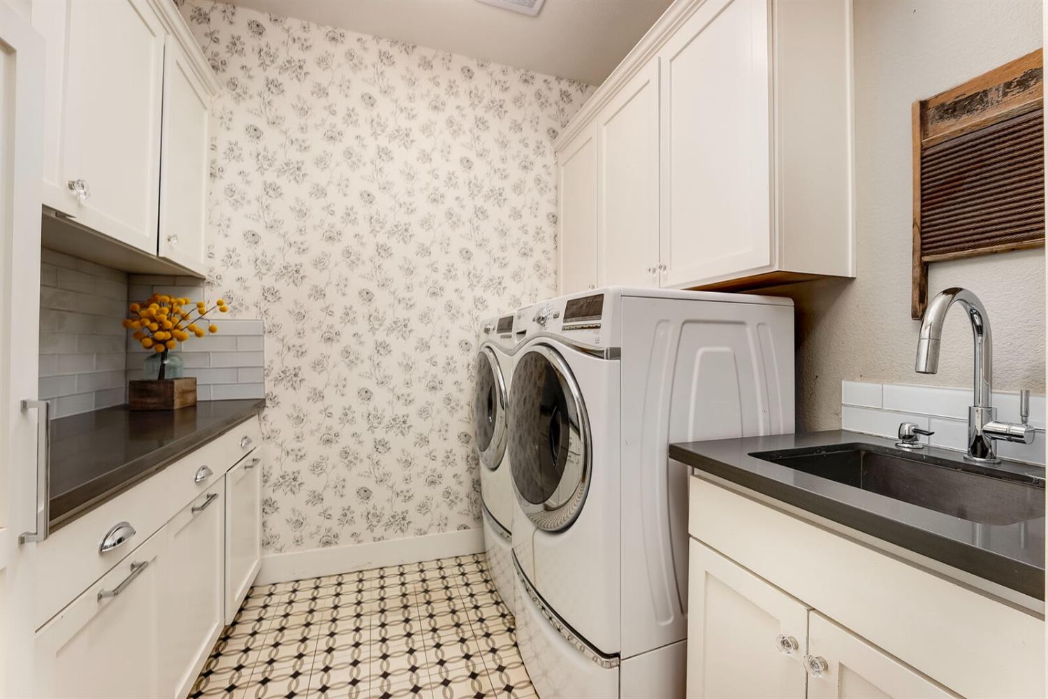 4449 Blackberry Lane