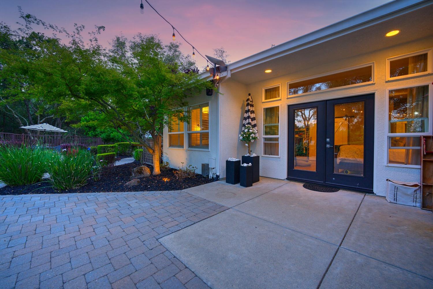 4449 Blackberry Lane