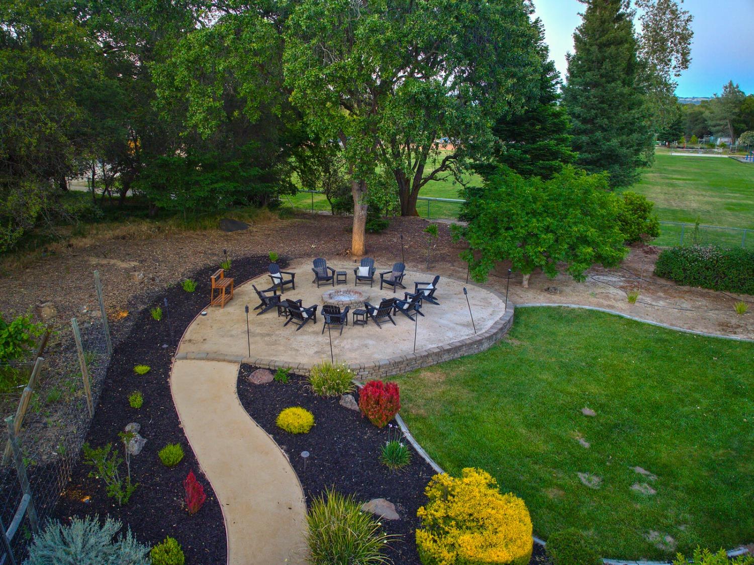 4449 Blackberry Lane