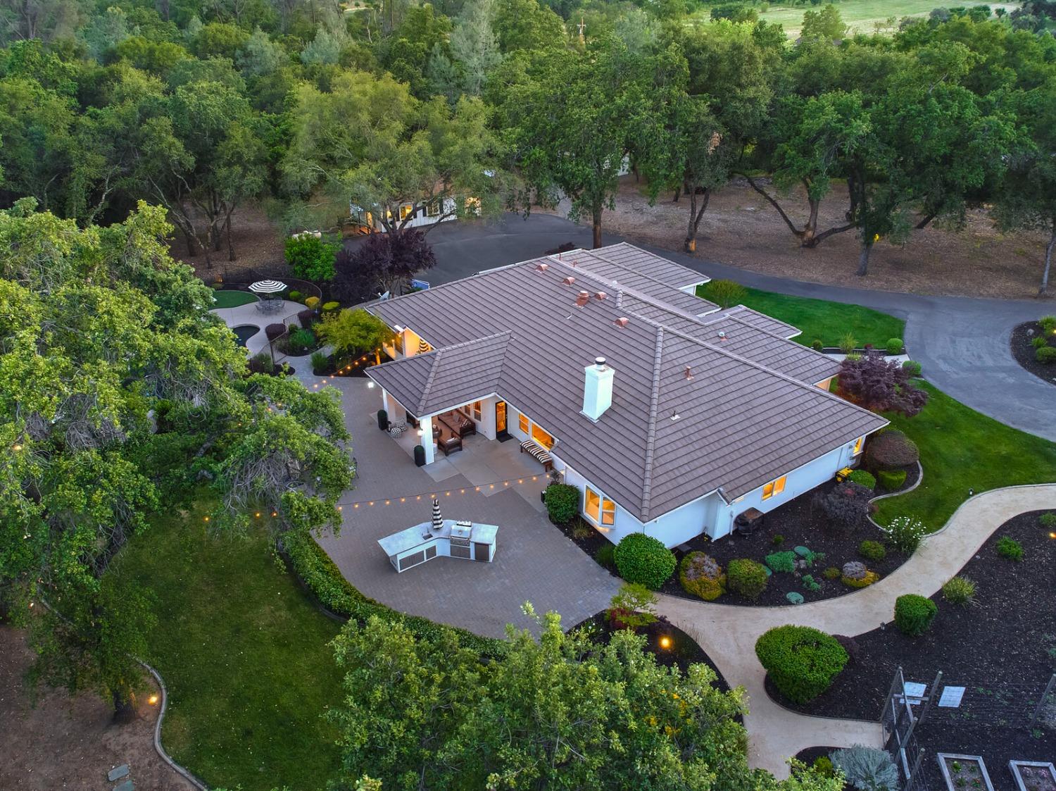 4449 Blackberry Lane