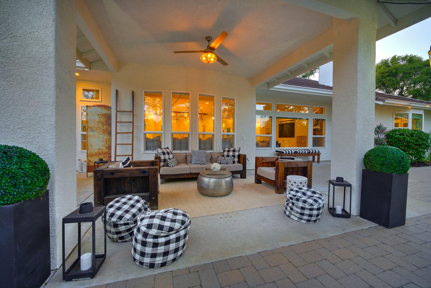 4449 Blackberry Lane