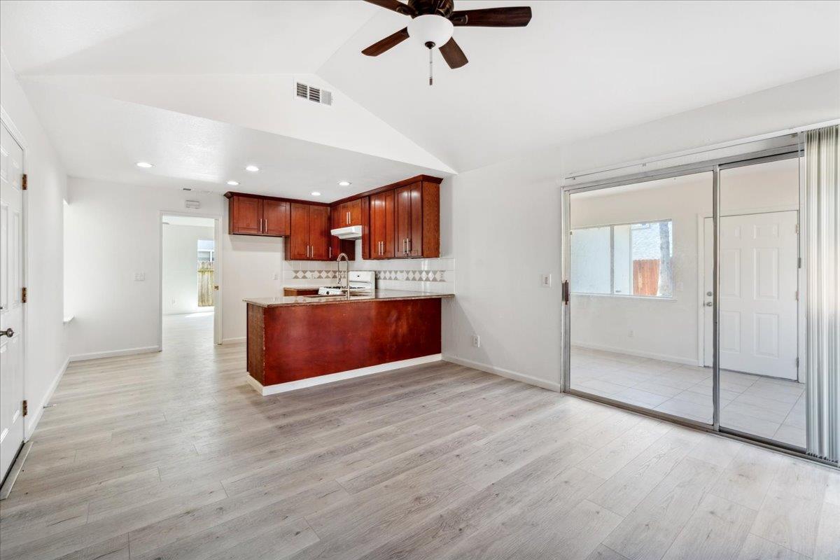 7104 Catamaran Drive