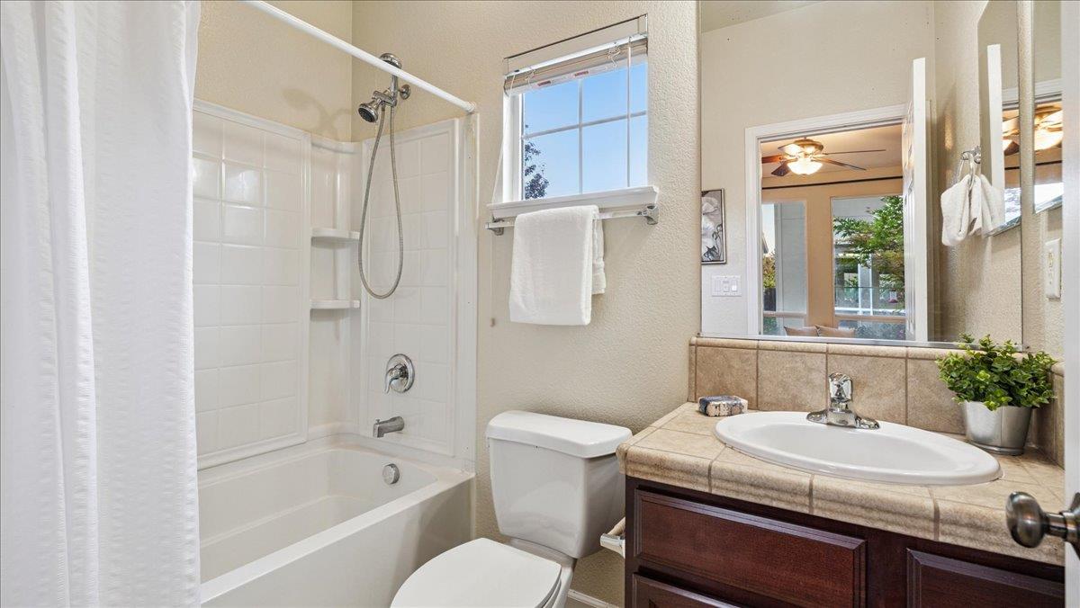 1432 Eaglesfield Lane