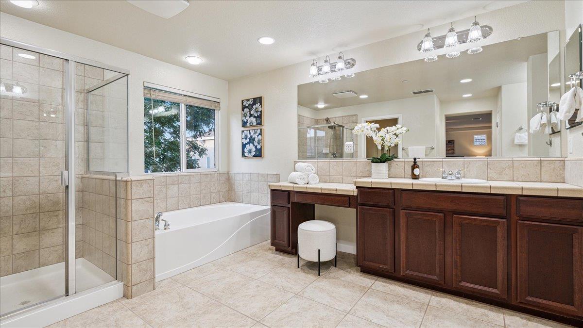 1432 Eaglesfield Lane