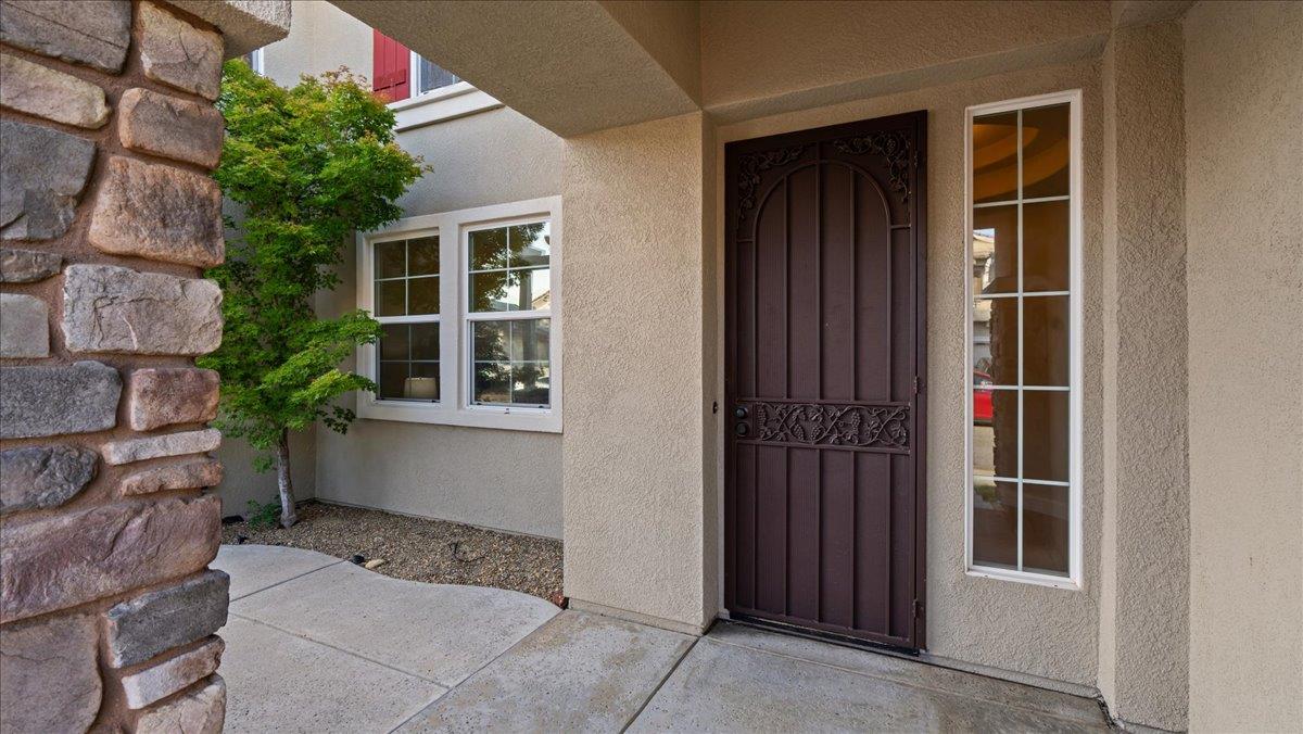 1432 Eaglesfield Lane