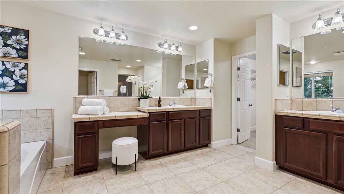 1432 Eaglesfield Lane