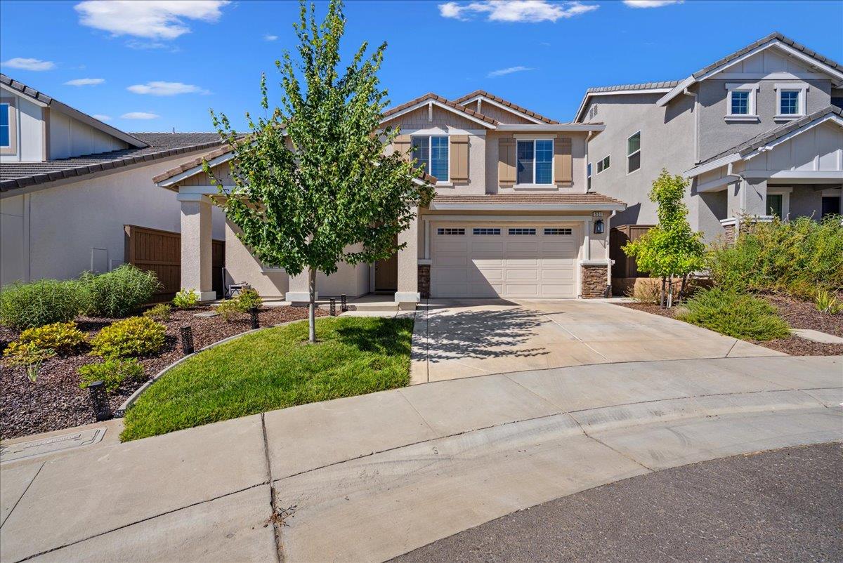 521 Desert Bloom Court