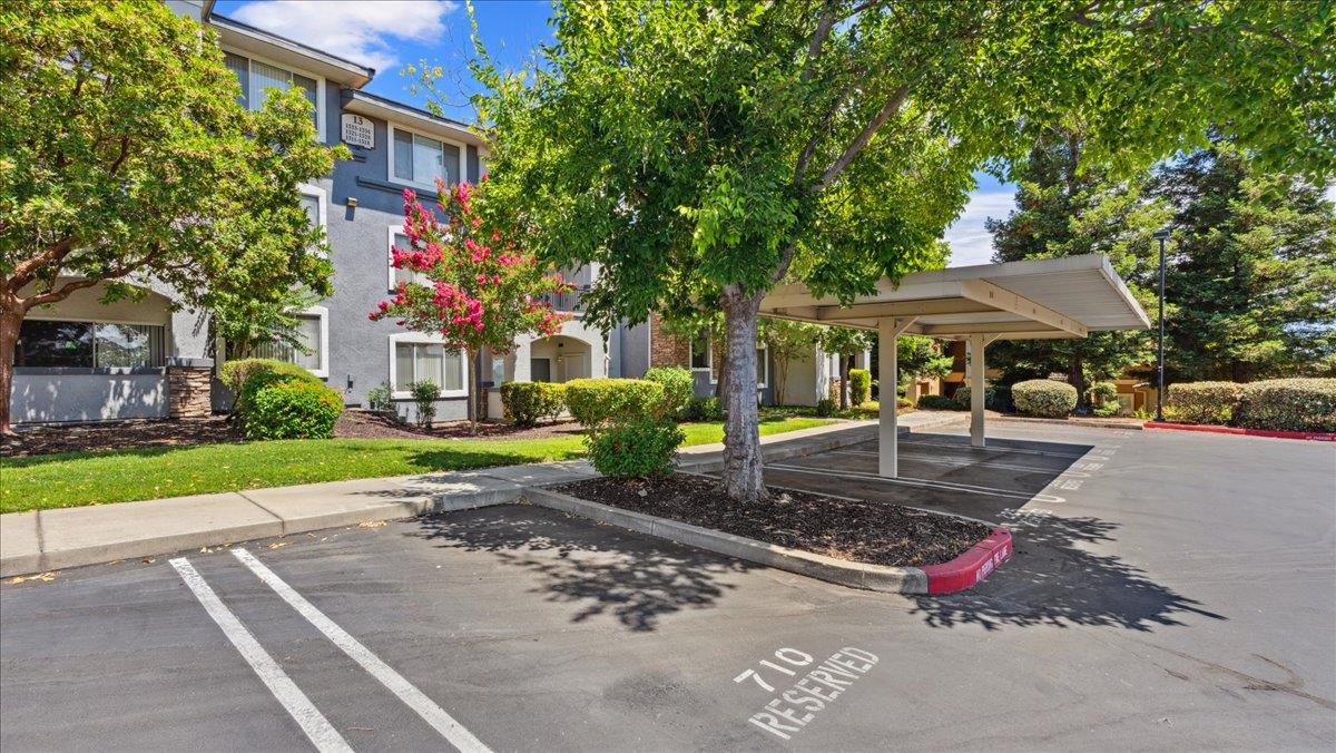 701 Gibson Drive 1316