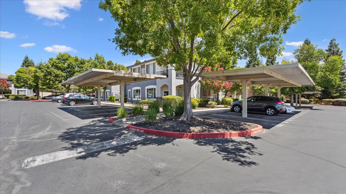 701 Gibson Drive 1316