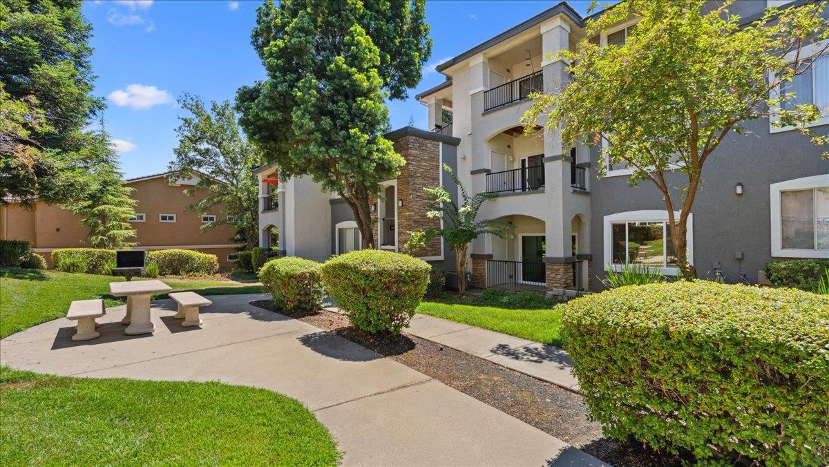 701 Gibson Drive 1316