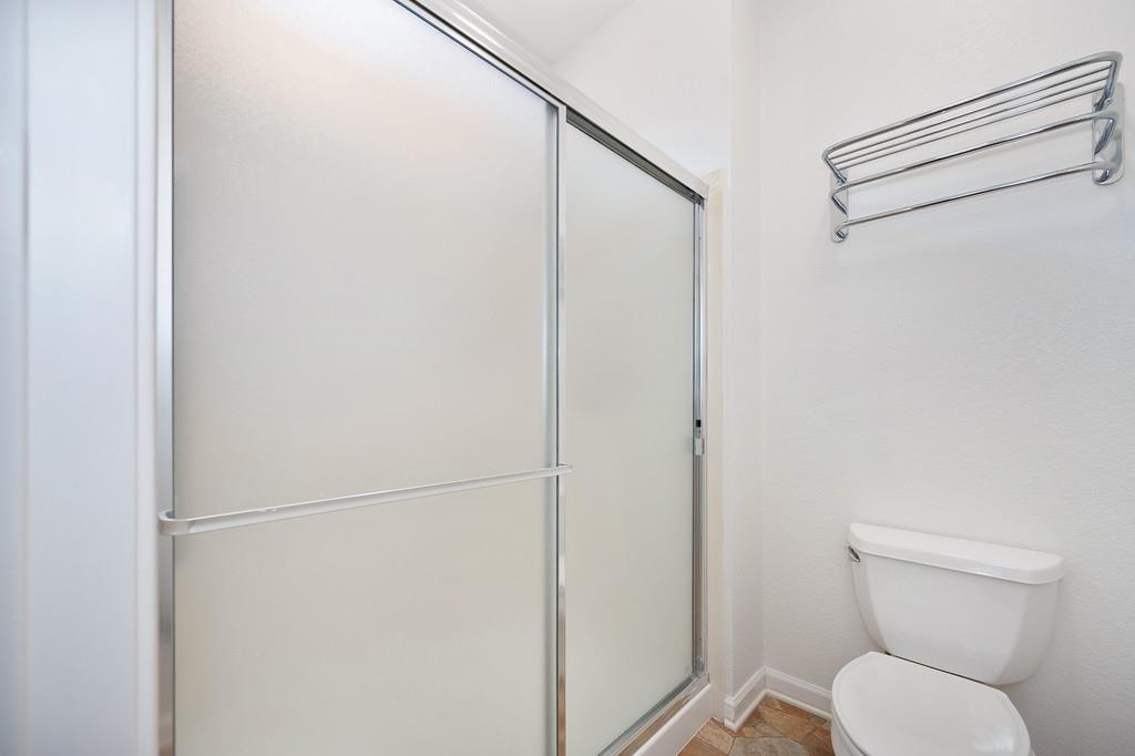 7552 School House Lane