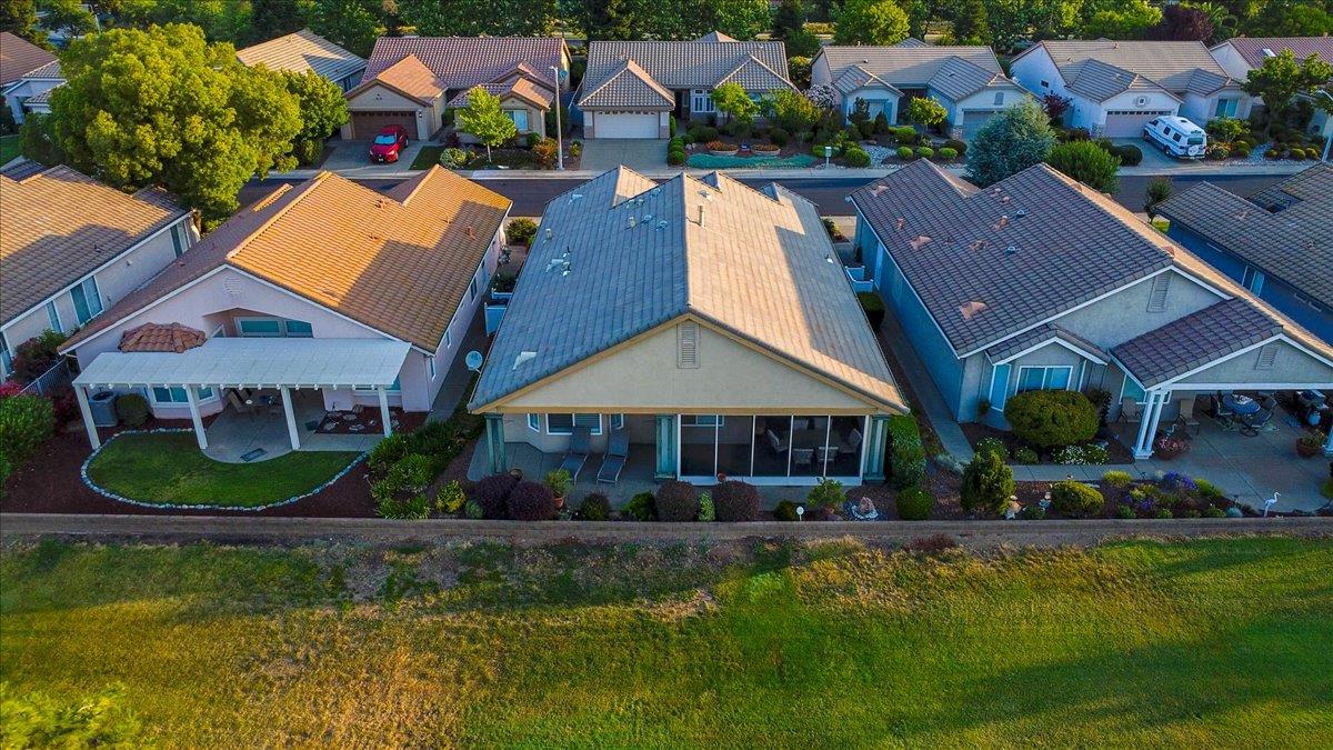 7552 School House Lane