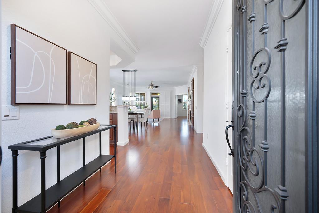 7552 School House Lane