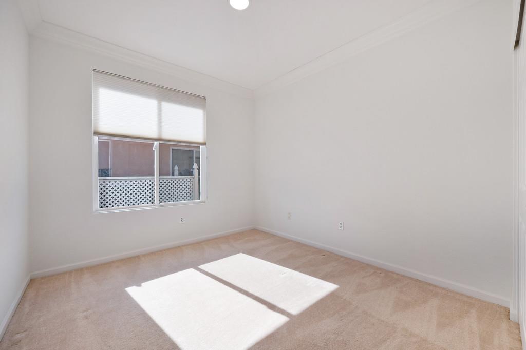 7552 School House Lane