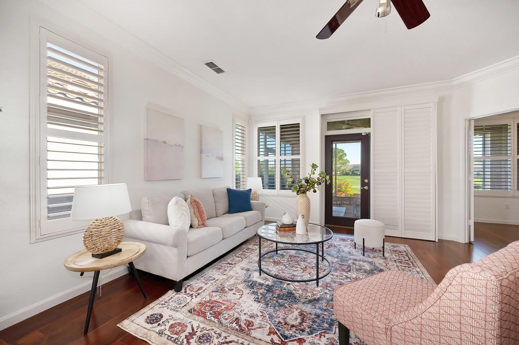 7552 School House Lane