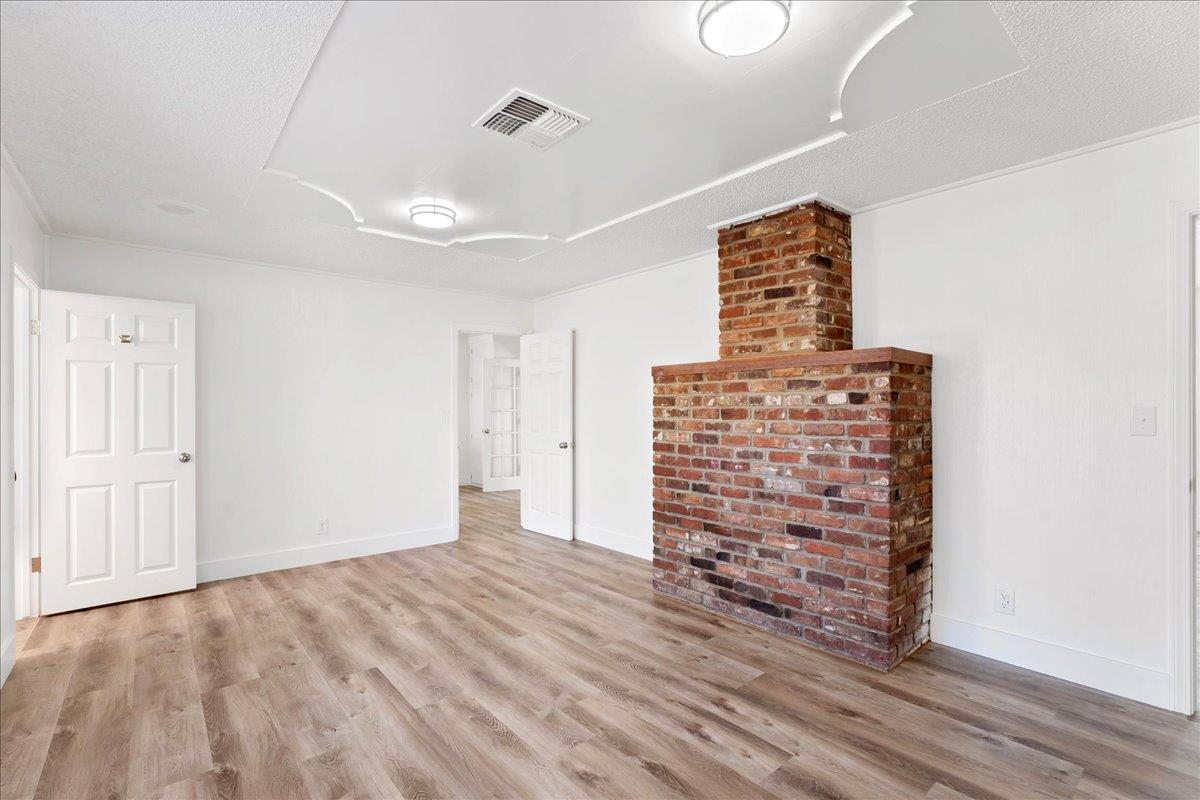 1025 Frederick Street