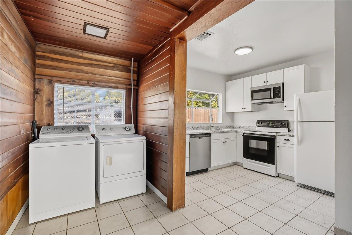 1025 Frederick Street