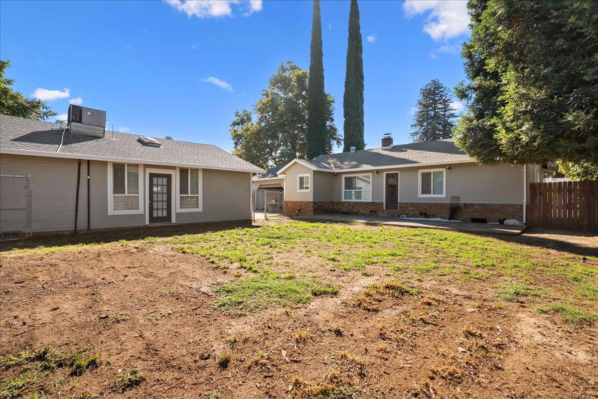 1025 Frederick Street