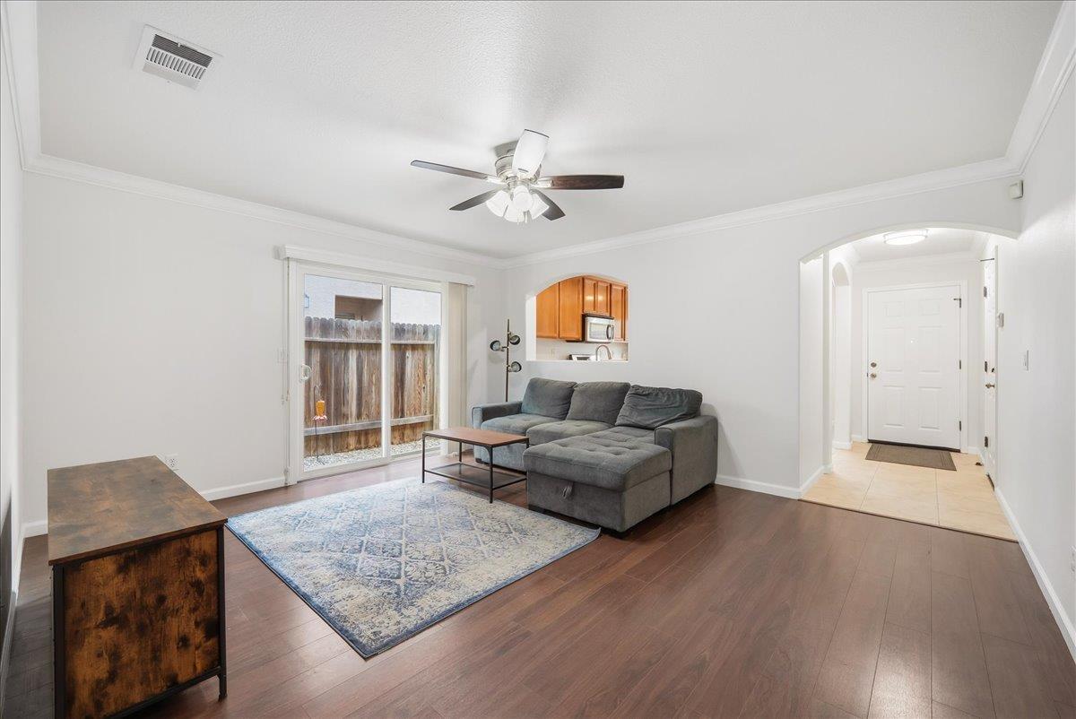 1498 Bushy Tail Street