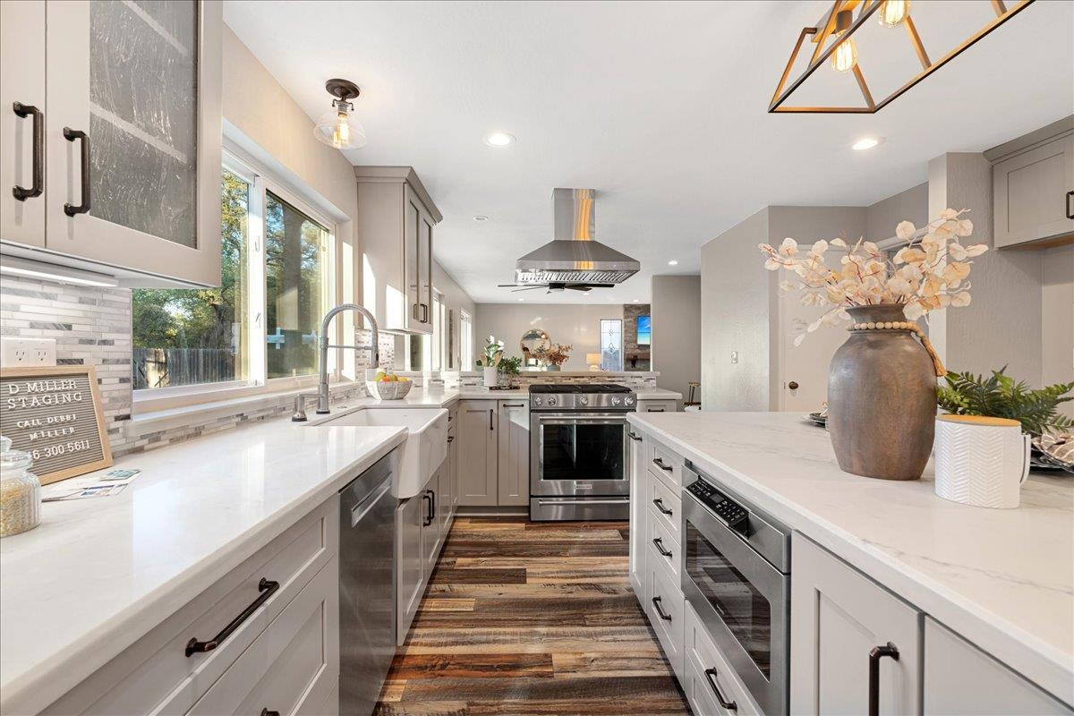 1022 Charleston Circle