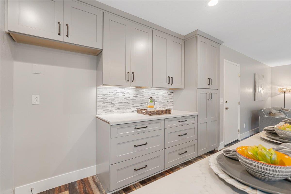 1022 Charleston Circle