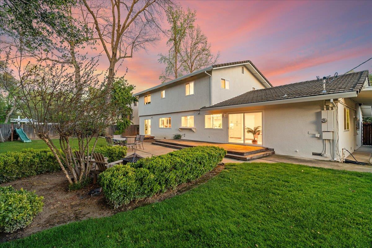 1022 Charleston Circle