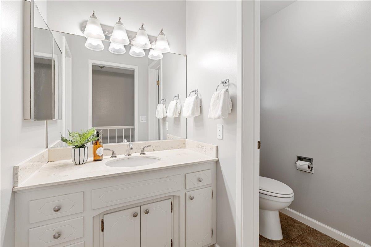 1022 Charleston Circle