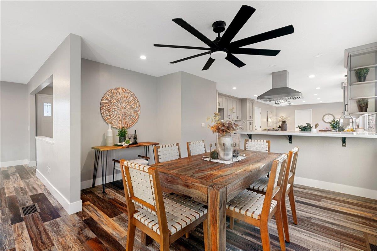 1022 Charleston Circle